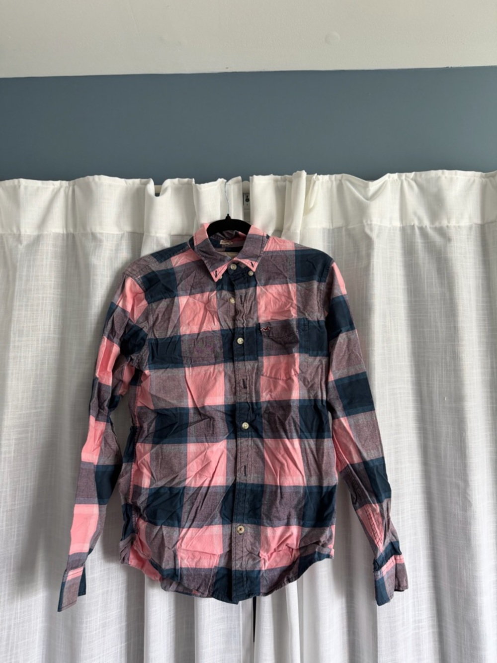 Hollister Men’s Button Up